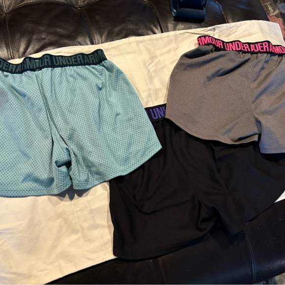 Underarmour wonens  shorts - Picture 3 of 3